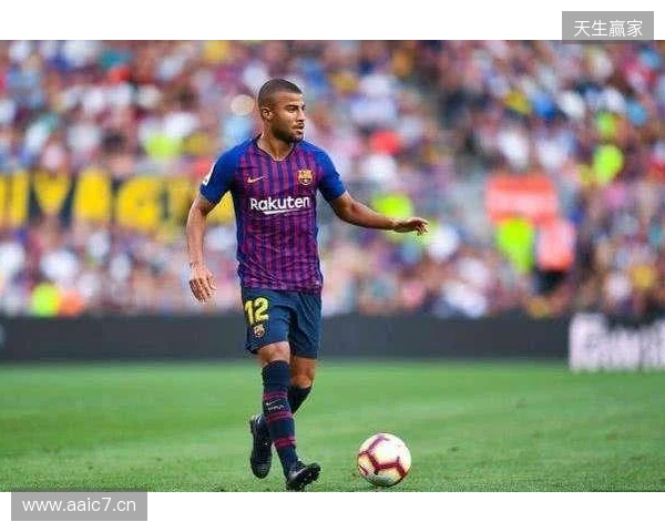 前教练：拉菲尼亚在攻防两端都能做贡献，他比登贝莱更全面