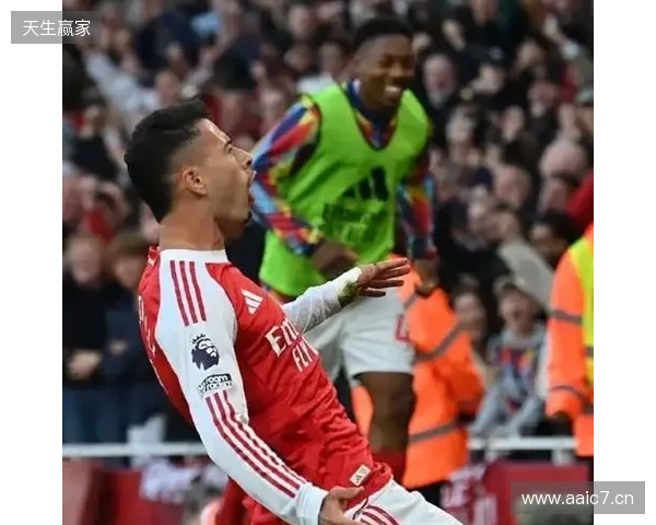 镜报:曼联沦为喜剧俱乐部,至暗时刻可能超越了之前的利物浦