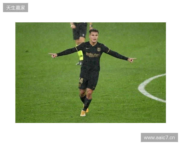 巴萨官方:莱万左眼眶骨折,将缺席对阵马竞的比赛 巴萨官方:莱万左眼眶骨折,将缺席对阵马竞的比赛